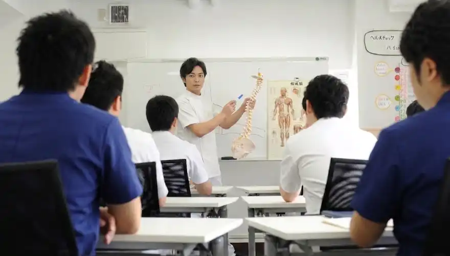 座学での一斉研修／Off-JT